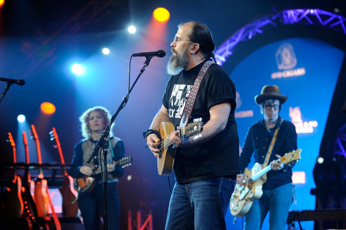 Steve Earle & The Dukes feat. Allison Moorer at BALOISE SESSION 2011