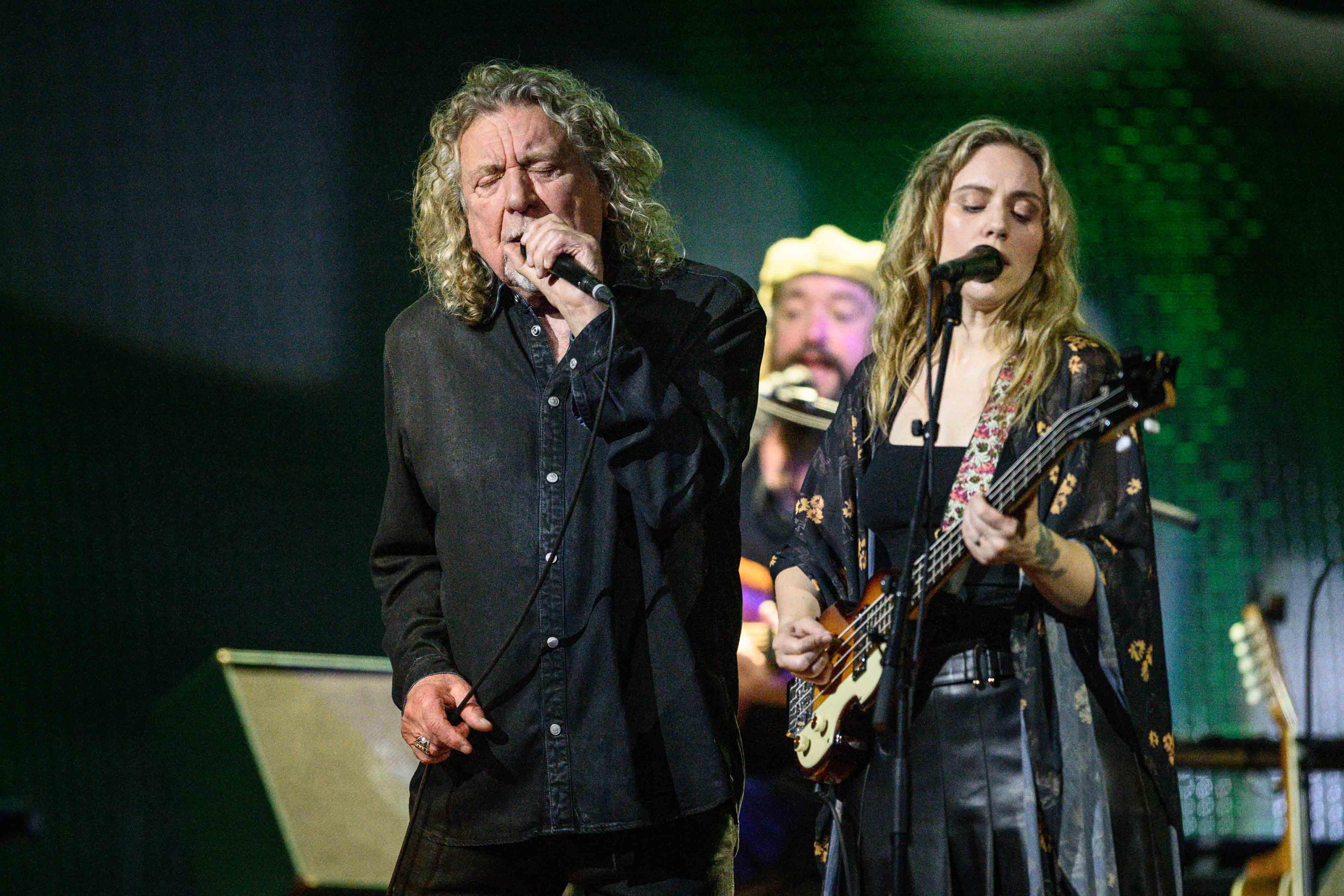 Robert Plant Presents Saving Grace feat. Suzi Dian
